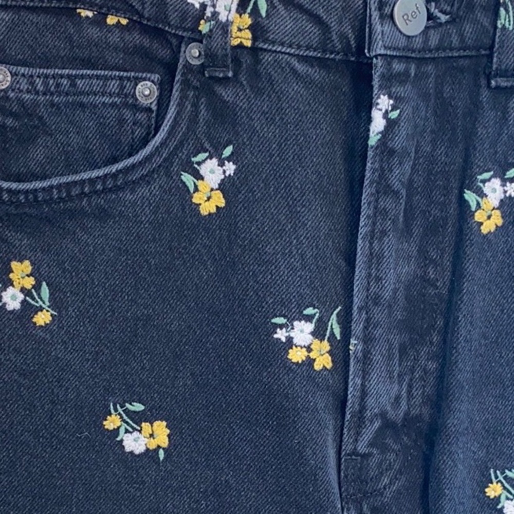 Reformation Black Floral Ankle Jeans - Picture 3 of 5